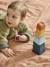 Torre de cubos Montessori, em silicone laranja medio liso