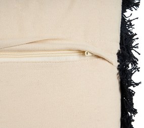 Conjunto de 2 almofadas decorativas com franjas e motivo de ovelha 45 x 45 cm BANNU Beliani