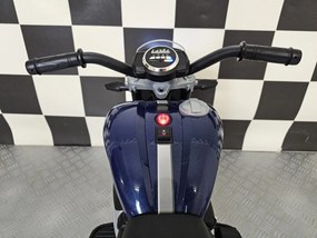 Mota scooter infantil TRIUMPH ROCKET 12V Azul