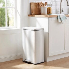 Caixote do lixo de cozinha em aço 33,6 x 29,8 x 59,5 cm com fecho suave e cesto interior amovível, 30 L, branco