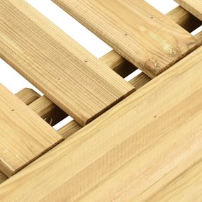 Espreguiçadeira com mesa madeira de pinho impregnada verde