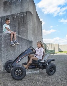 BERG BLACK EDITION XXL-BFR Kart A PEDAIS CRIANÇAS E ADULTOS +5 ANOS