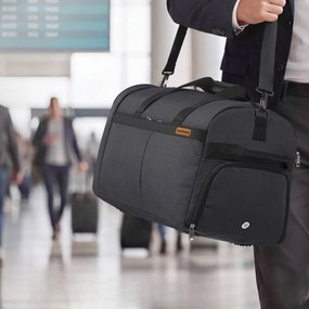 Saco de desporto dobrável 50 L com bolsos para sapatos e para roupa molhada cinzento