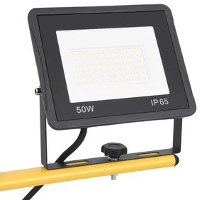 Projetor c/ iluminação LED e tripé 2x50 W branco frio