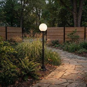 Candeeiro de Pé Exterior Clássico Preto com Vidro Opalino 140cm IP44 - Champs