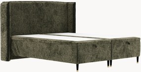 Cama estofada em chenille artesanal com arrumação Ritual