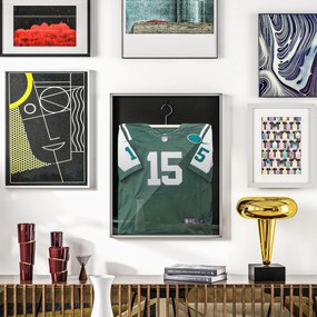 Moldura tipo T em alumínio para camisolas, com porta-acrílico e forro interno em feltro, 70 x 90 cm