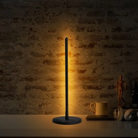 Candeeiro de Mesa "Only" – 18x51 cm – Preto – Design Moderno