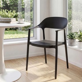 Cadeira de jantar em plástico com encosto curvo, braços e assento amplo; para uso interior e exterior, na sala, terraço ou jardim Preta