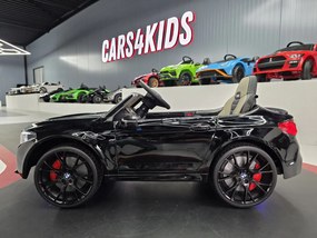 Carro elétrico para crianças BMW M5 24V Pneus EVA, Assento de couro sintético Preto metálico