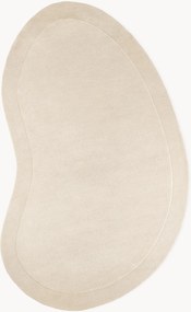 Tapete em lã artesanal com forma orgânica Kadey