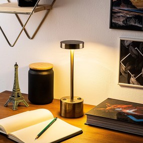 Candeeiro de Mesa Keyf – Dourado – Diâmetro: 9 cm Altura: 28 cm