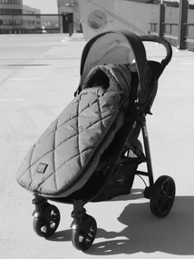 Capa para carrinho de bebé, XL Too da KAISER preto escuro liso