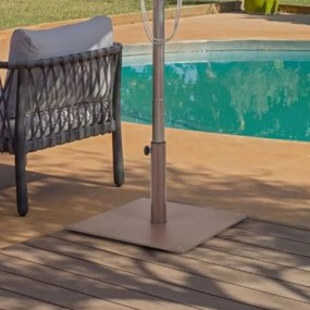 Base quadrada 50 x 50 x 32 cm para guarda-sol de 16 kg com 4 almofadas de apoio ajustáveis para postes de 4 e 5 cm, castanha