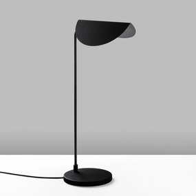 Candeeiro de Mesa Corner – Preto – 30 x 18 x 57 cm