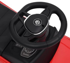 Carro de passeio Volkswagen T-Roc vermelho