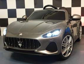 Maserati Grand Cabrio carro infantil a bateria 12V cinza metálico