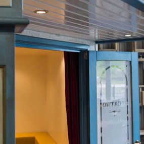 Foco embutido basculante em aço - Edu