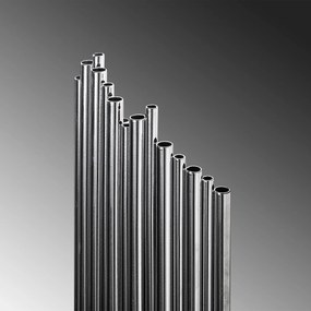 Candeeiro de Parede Kara – Cromado – 18 cm x 40 cm x 8 cm