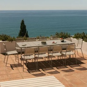Conjunto De Mesa Retangular 235x105 Cm Em Aço Tossa E 8 Cadeiras De Jardim Empilháveis Em Aço E Rattan Sintético Veyra Verde Laurel - Sklum