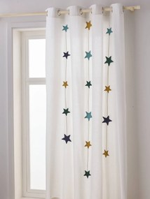 Cortinado translúcido, ilhós e grinalda com estrelas verde medio liso com motivo