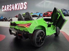 Carro elétrico infantil  Lamborghini Revuelto de 24 V, 2 Lugares com Pneus EVA, controlo remoto 2.4G Assento de couro VERDE