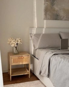 Mesa de cabeceira em malha Mesa lateral com gaveta e prateleira inferior em DM e vime para quarto Sala 40x40x48 cm Cor madeira