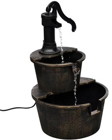 Fonte de parede com design de bomba manual